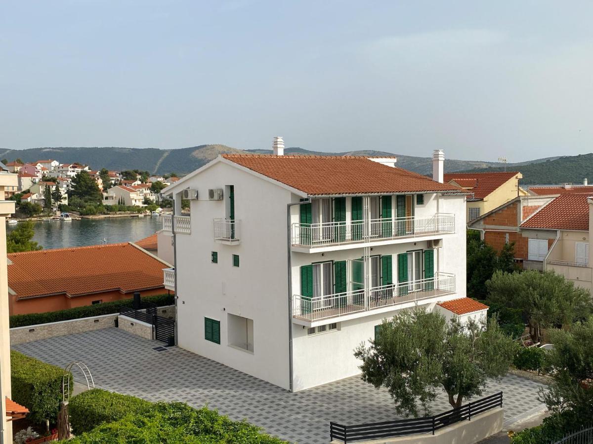 Apartments Pulic Жаборич Екстер'єр фото