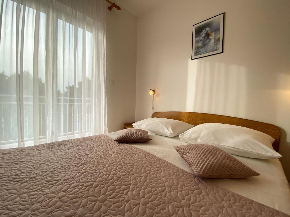 Apartments Pulic Жаборич Екстер'єр фото